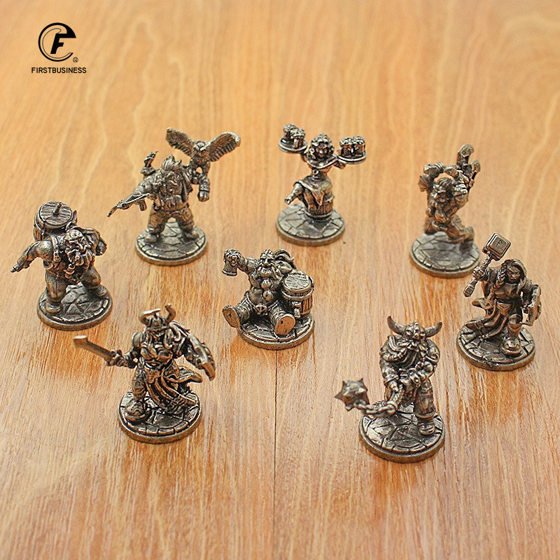 Vintage White Brass Miniature  - Board Game Vantage recension och pris