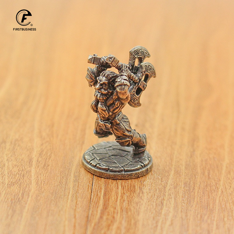 Vintage White Brass Miniature  - Board Game Vantage recension och pris