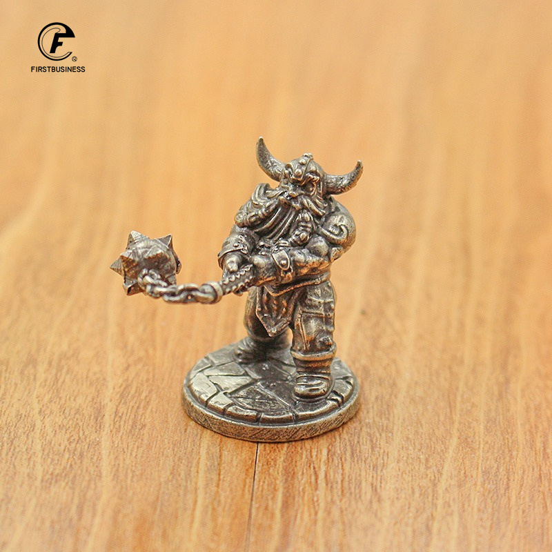 Vintage White Brass Miniature  - Board Game Vantage recension och pris
